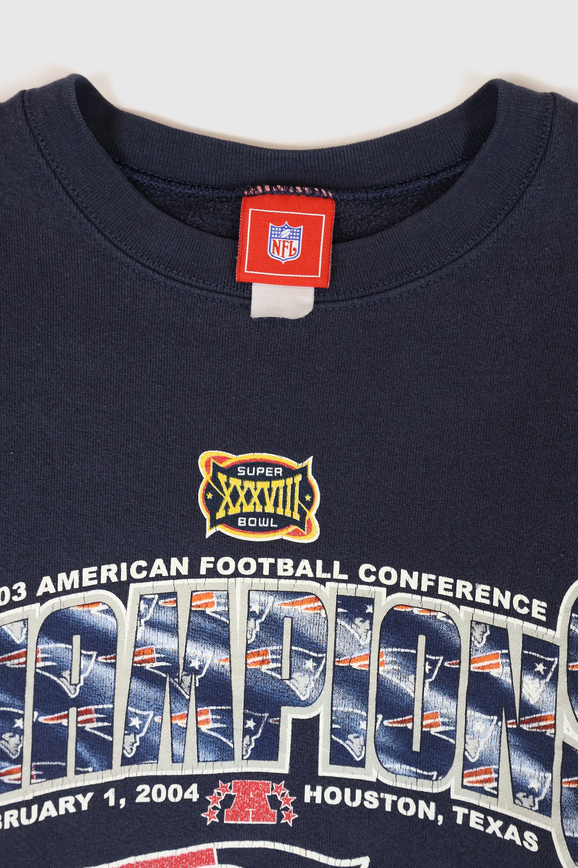 Vintage New England Patriots Super Bowl XXXVIII Crewneck Image 2