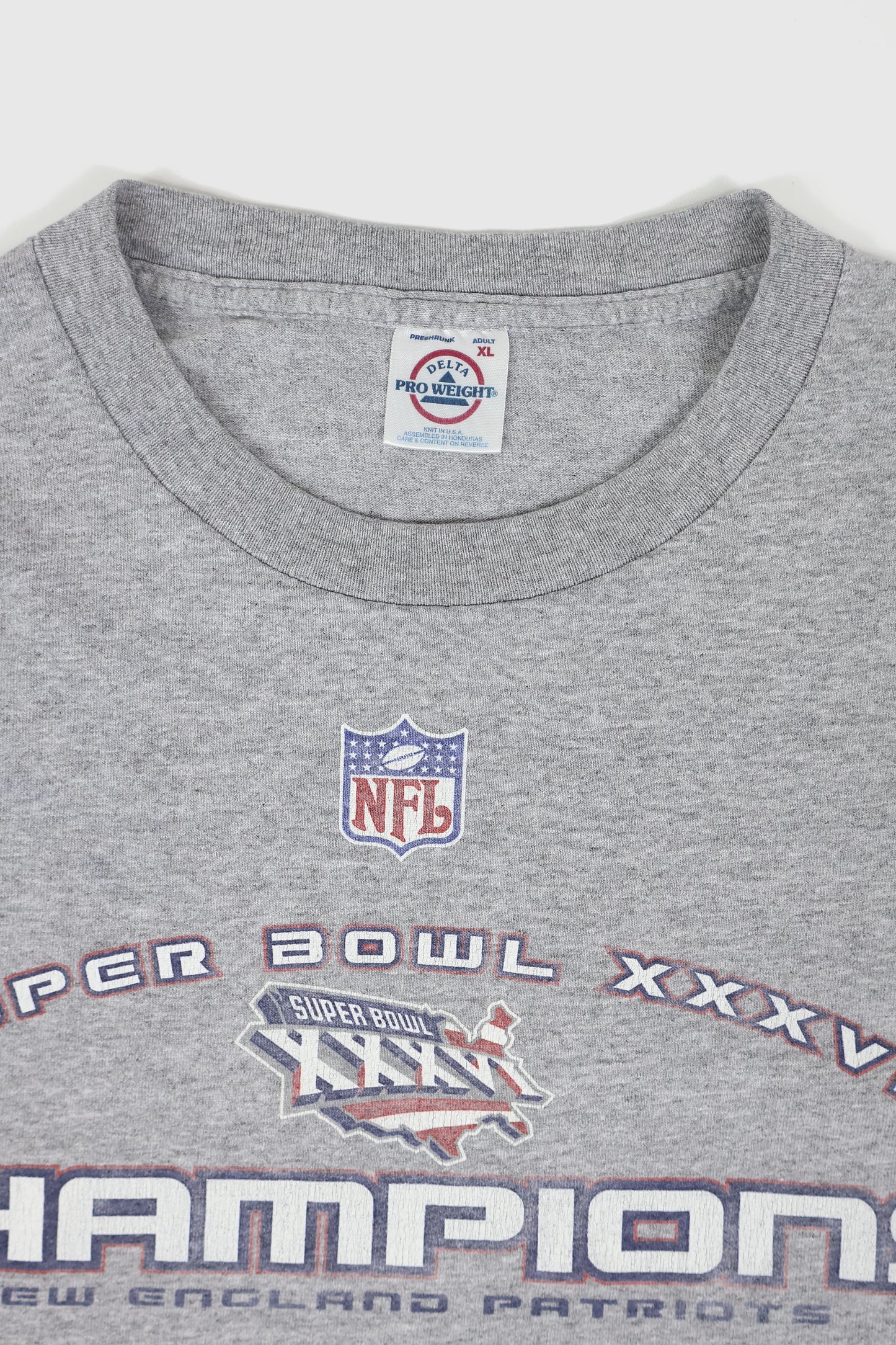 Vintage New England Patriots Super Bowl XXXVI Champions Tee