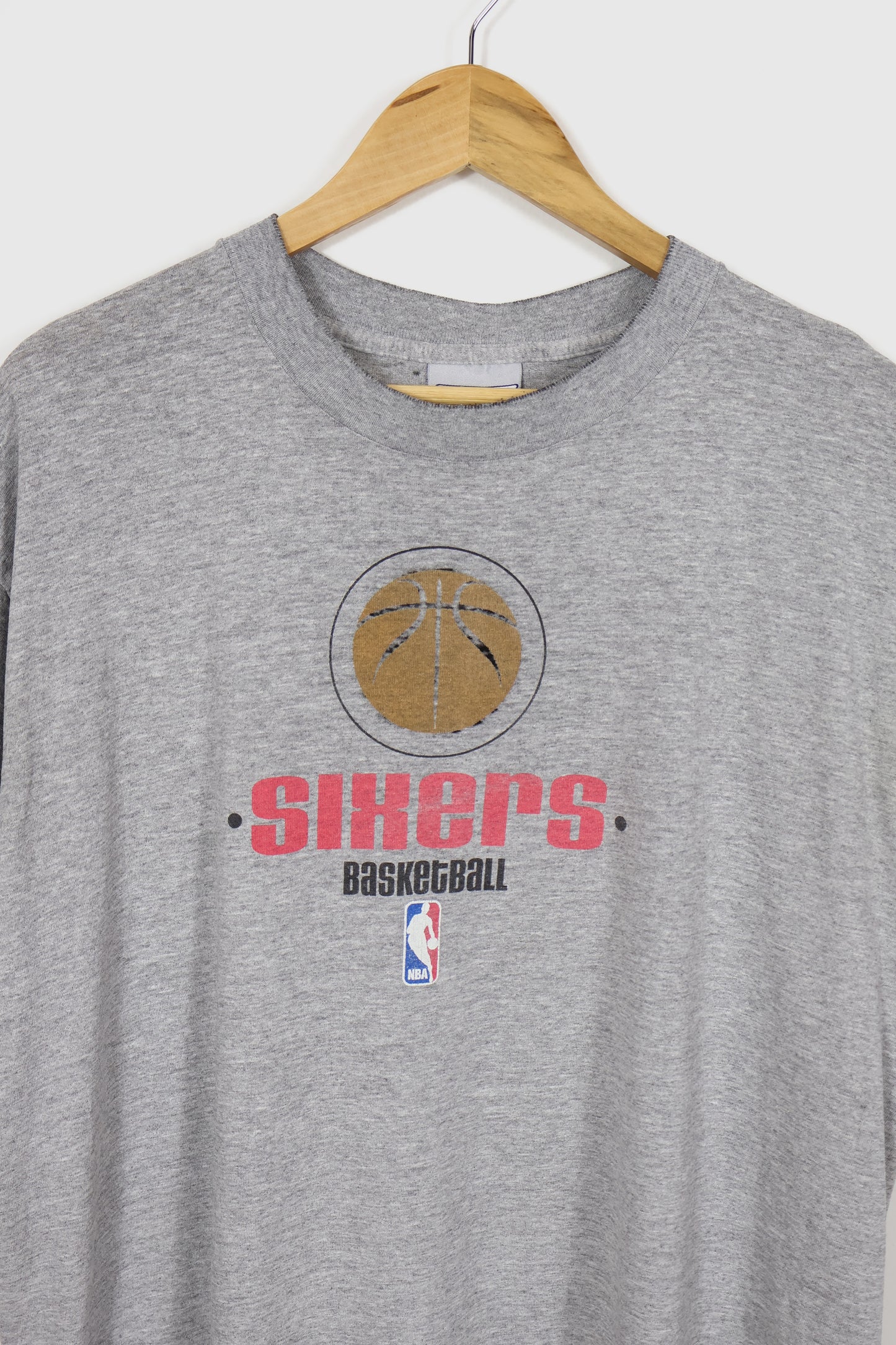 Vintage Philadelphia Sixers Basketball Tee