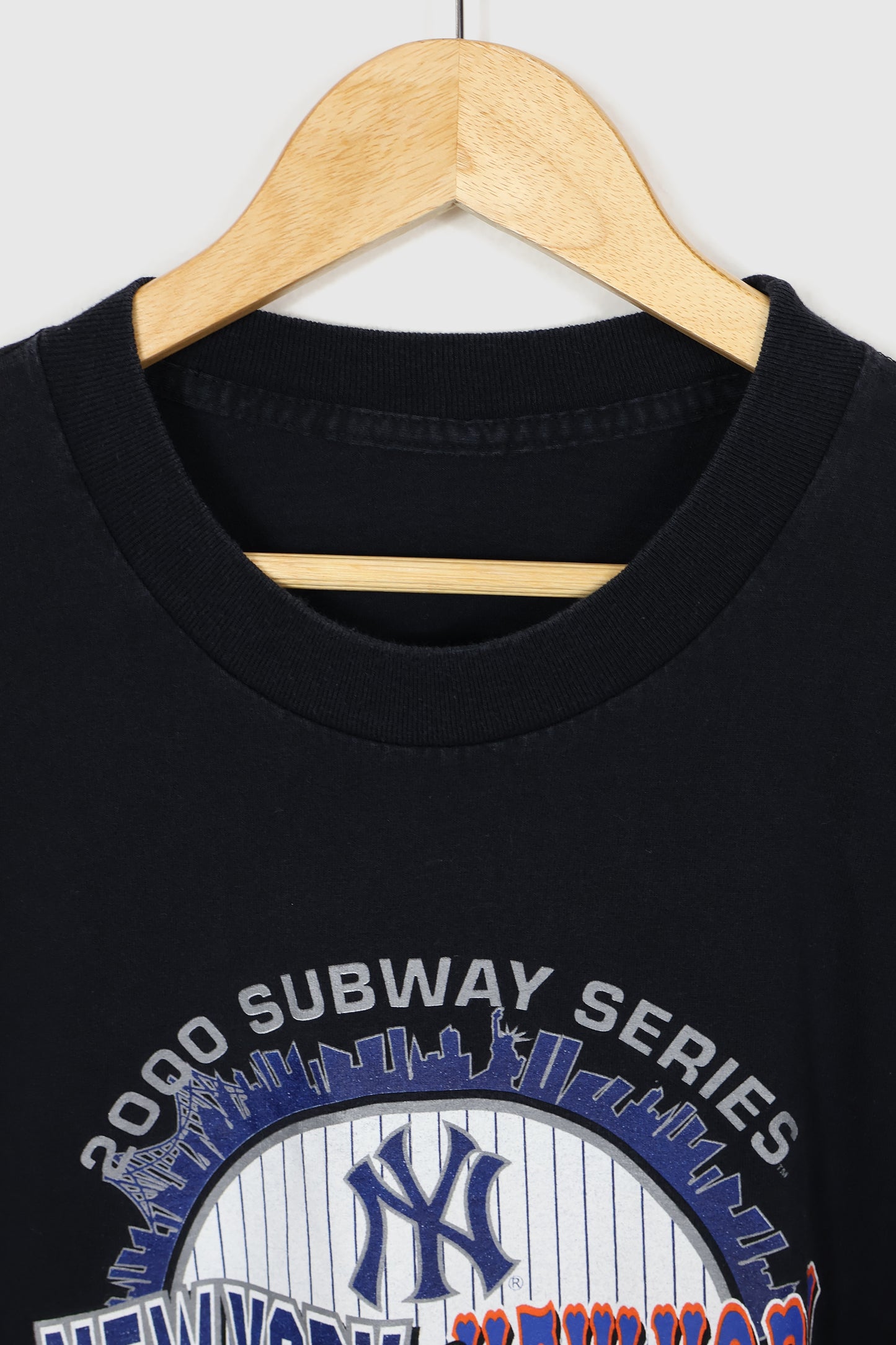 Vintage 2000 Mets vs Yankees Subway Series Tee