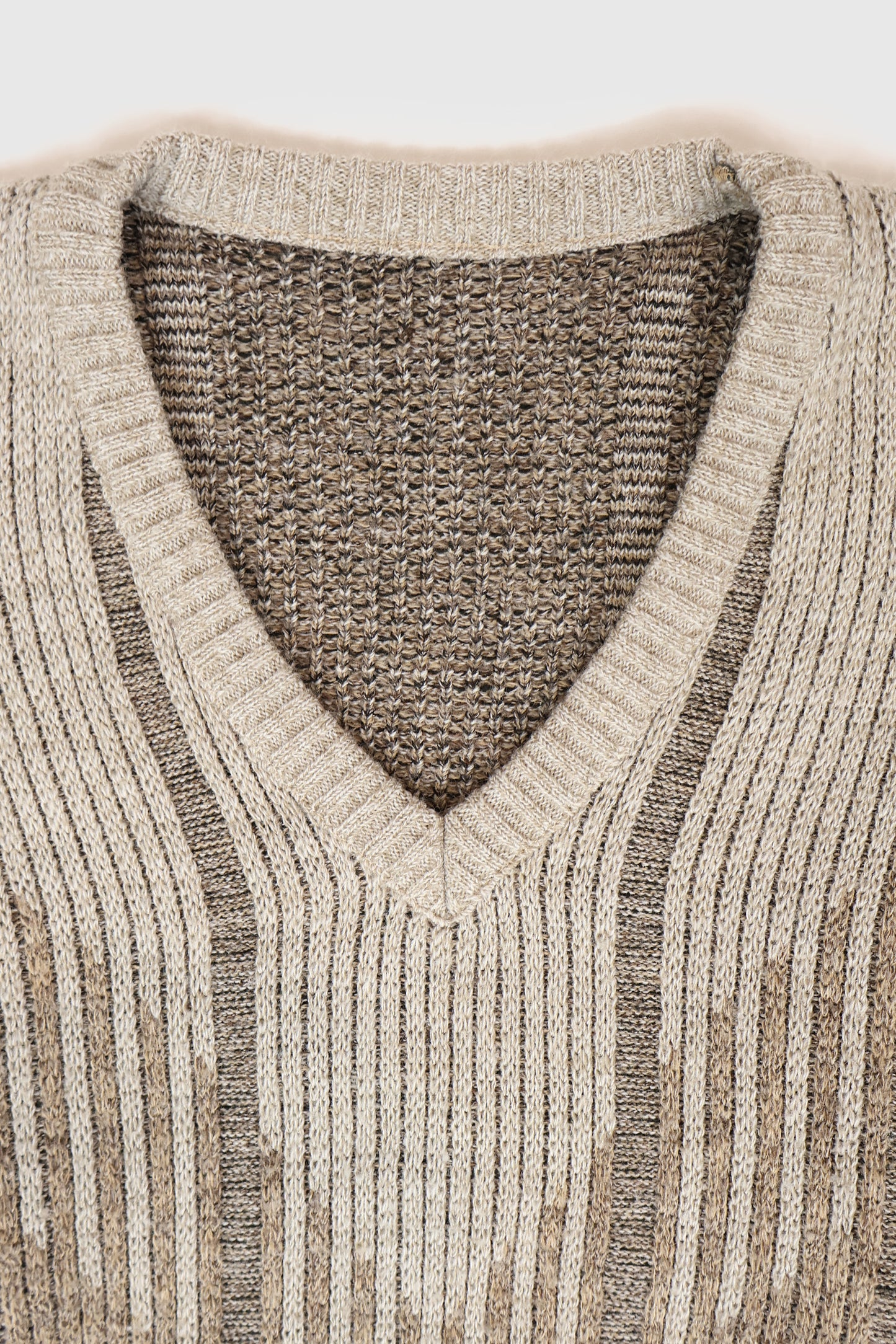 Vintage Sweater 01 Image 3