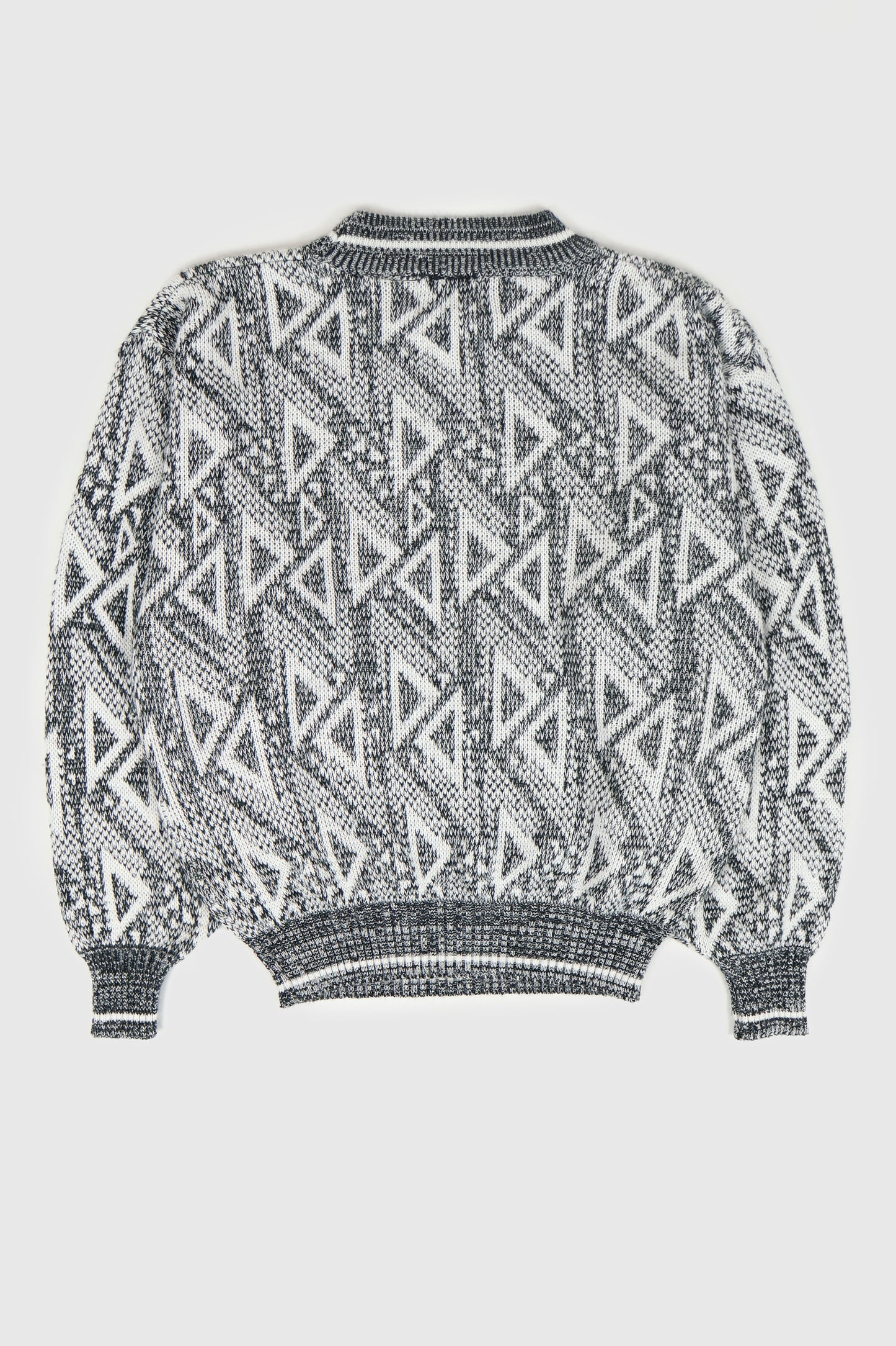 Vintage Sweater 04 Image 1