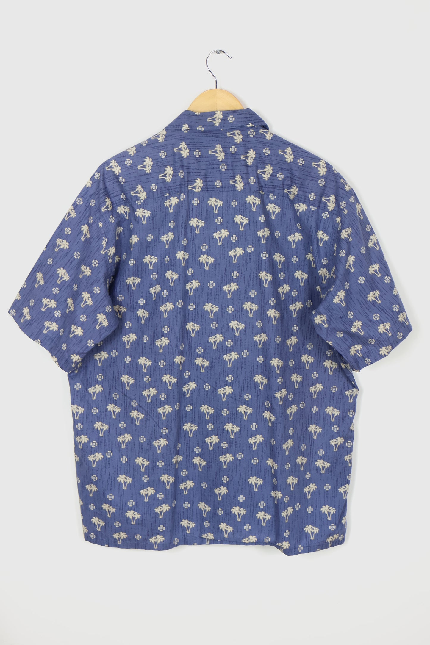 Vintage Tropical Button-Down Shirt 05