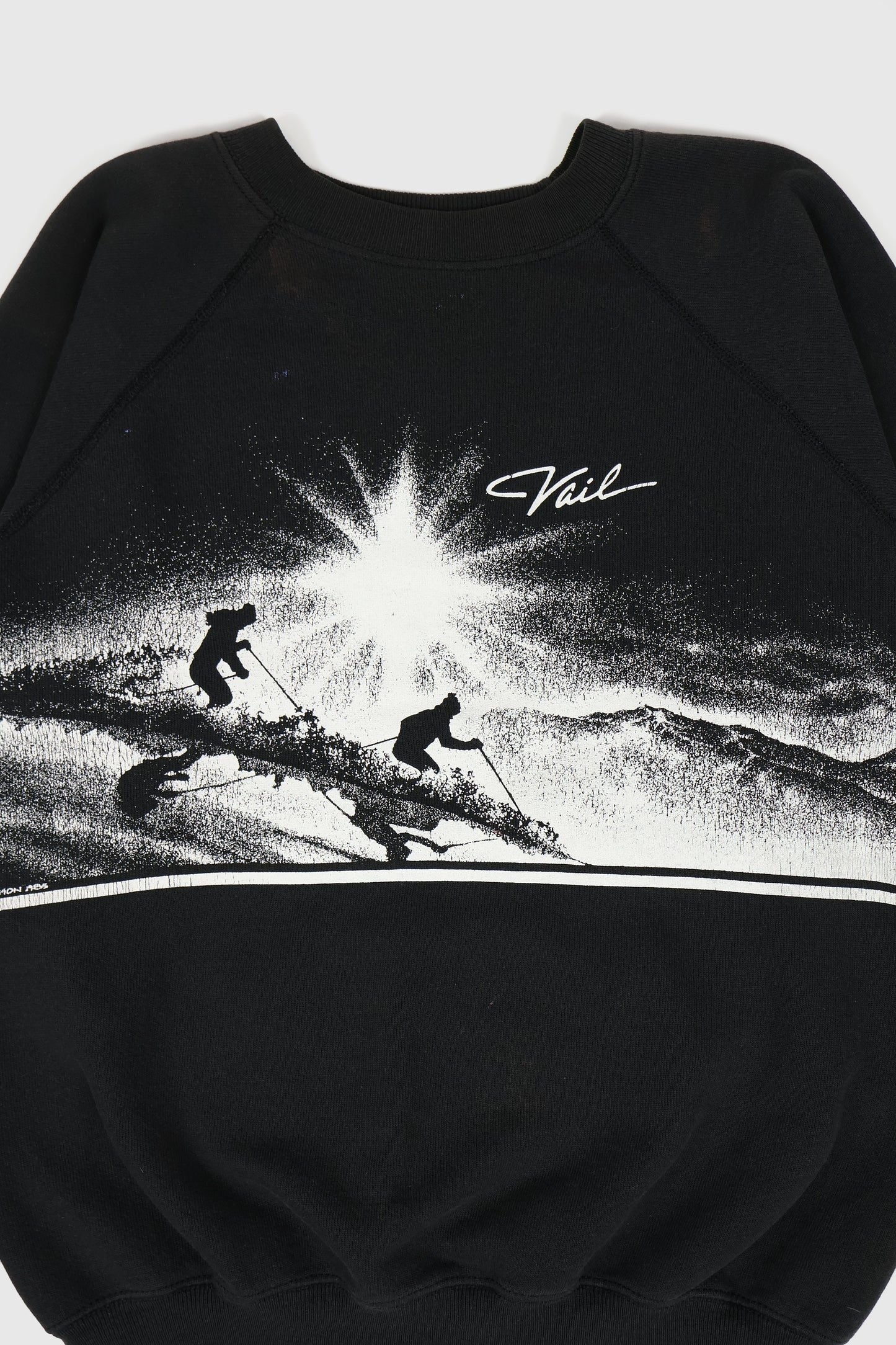 Vintage Vail Skiiing Crewneck