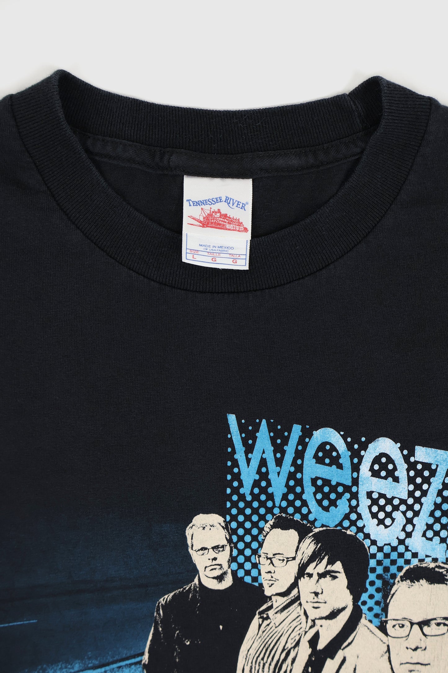 Vintage Y2K Weezer Tour Tee Image 3