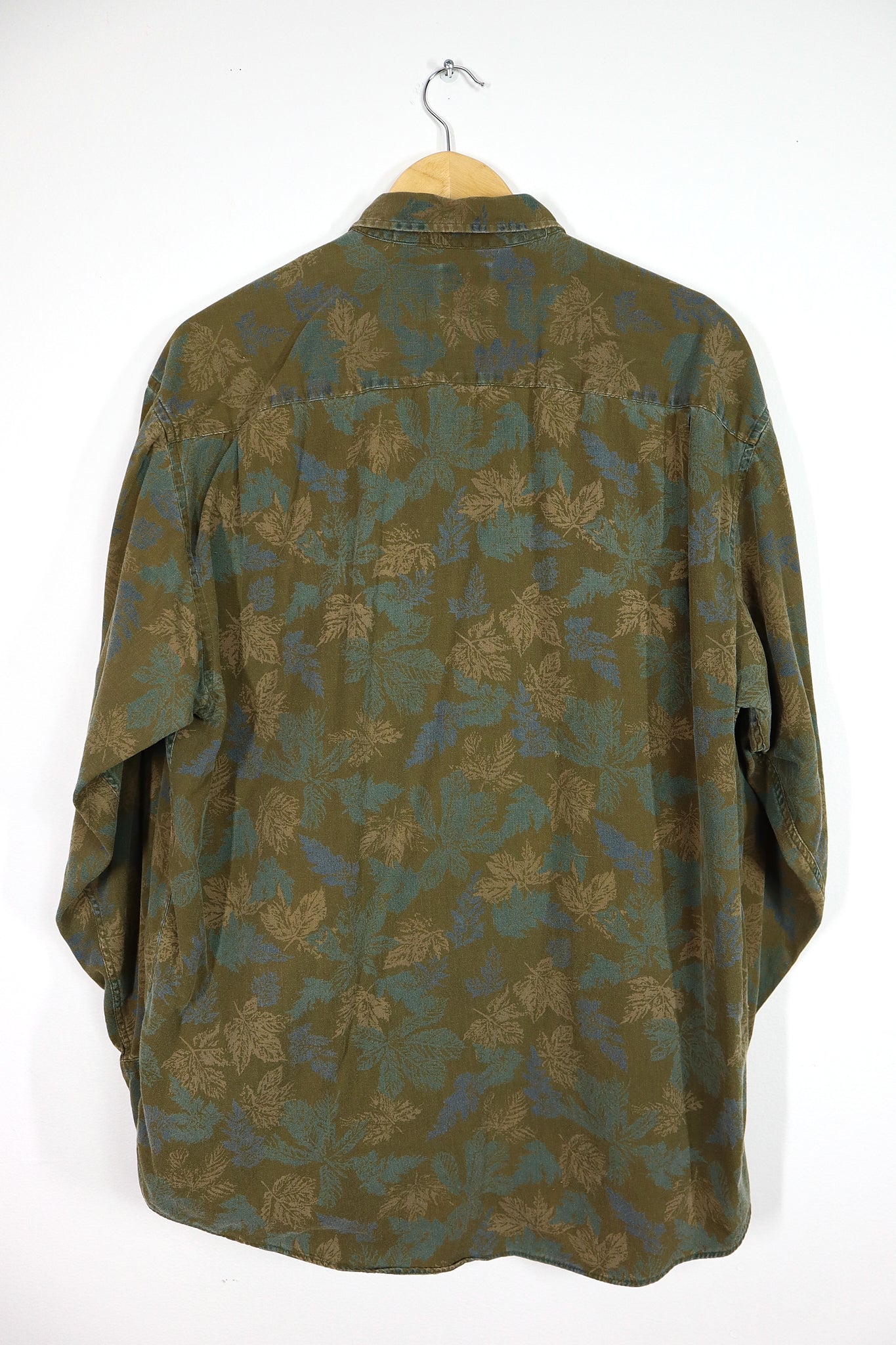 Vintage Gap Leaf Pattern Button-Down