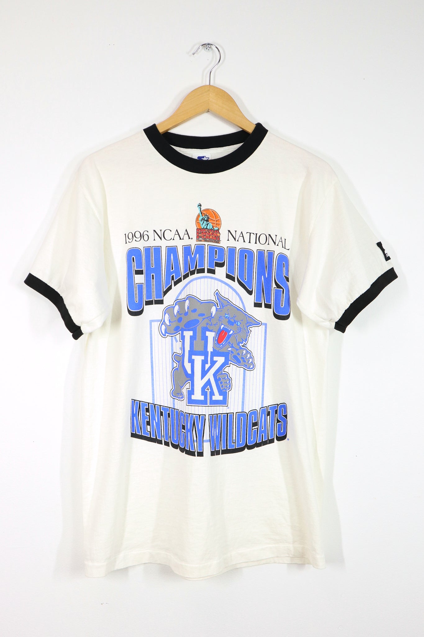 Vintage 1996 Kentucky NCAA Basketball Champs Tee