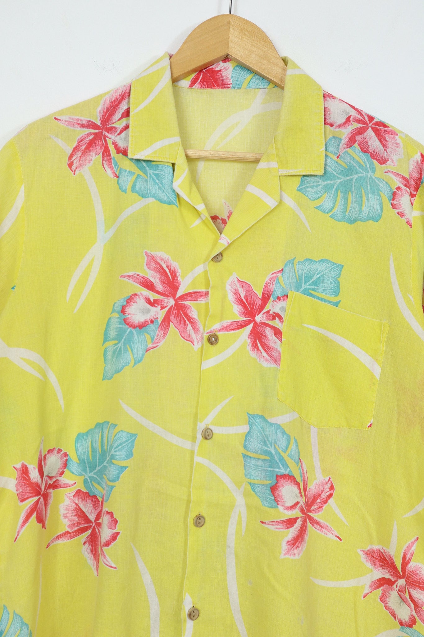 Vintage Hawaiian Shirt 01