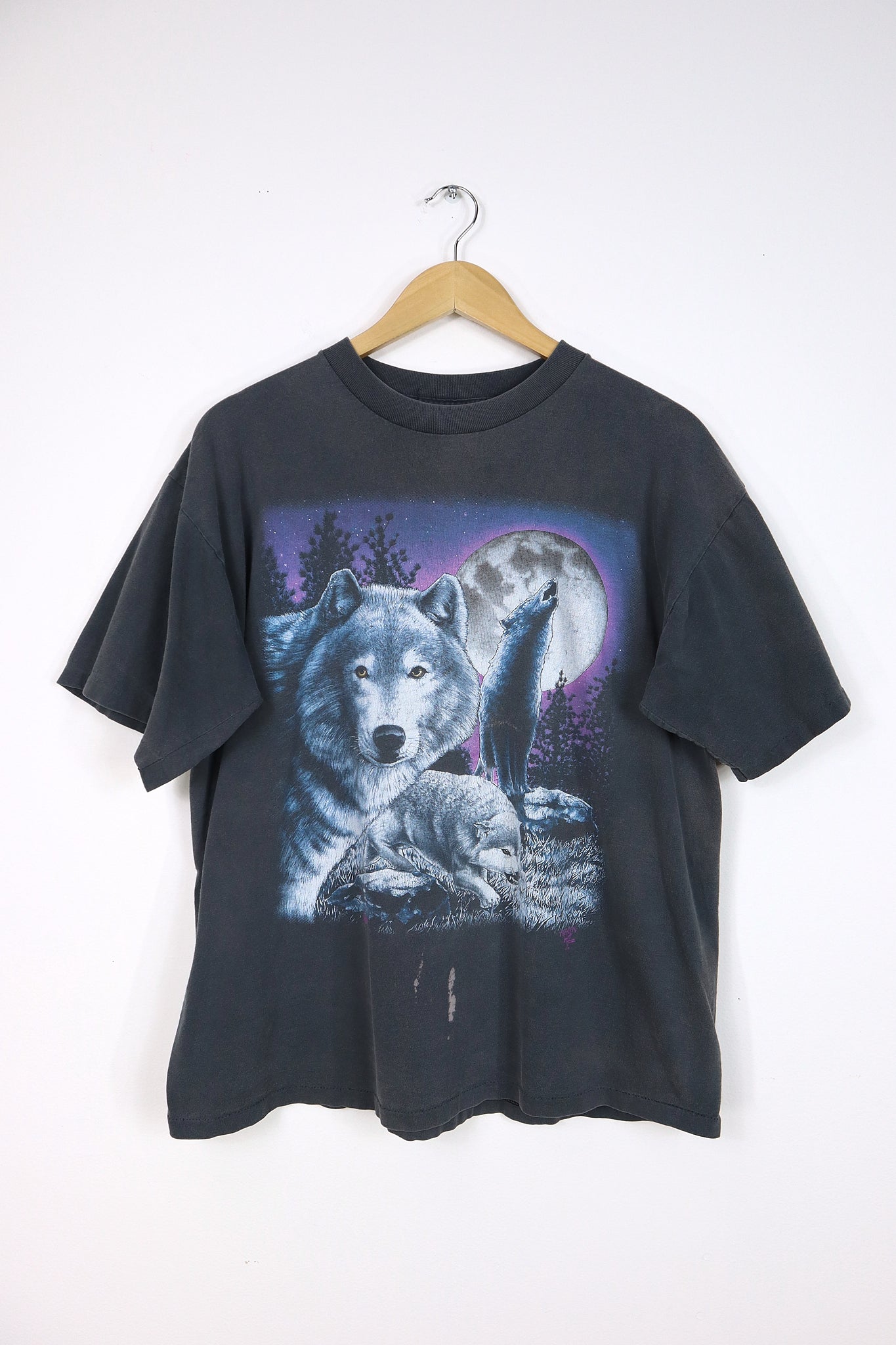 Vintage Distressed Wolf Tee